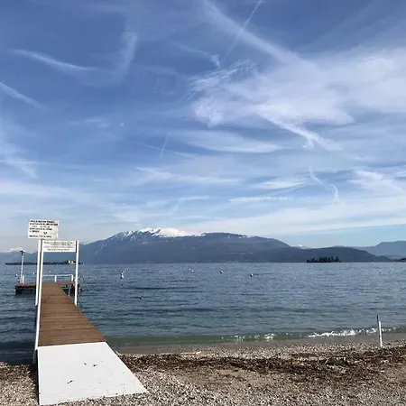 17 * Manerba del Garda